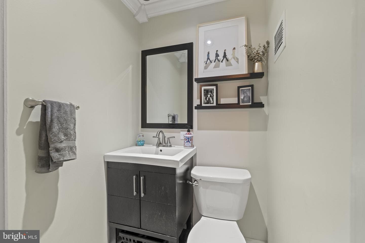 155 Jamestown Street photo 7
