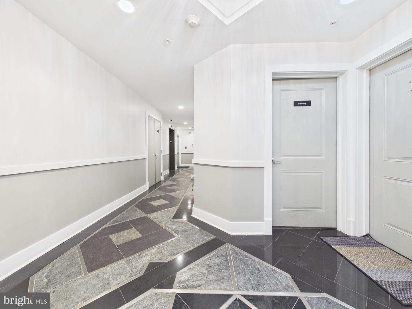 1241 Buttonwood Street #4c photo 30