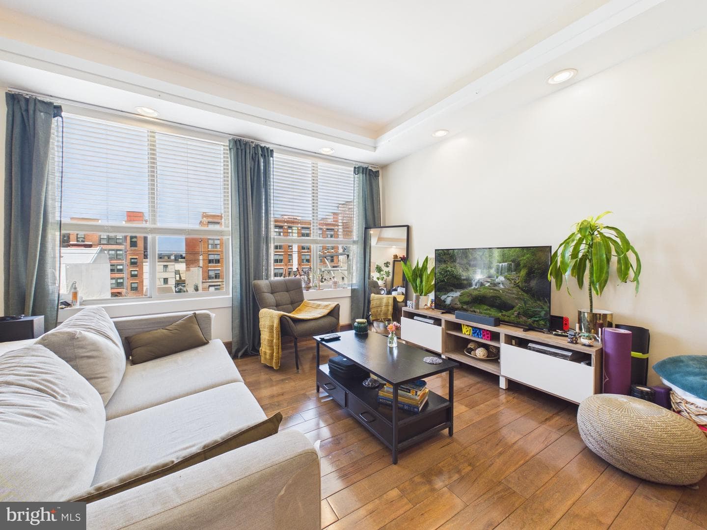 1241 Buttonwood Street #4c photo 5