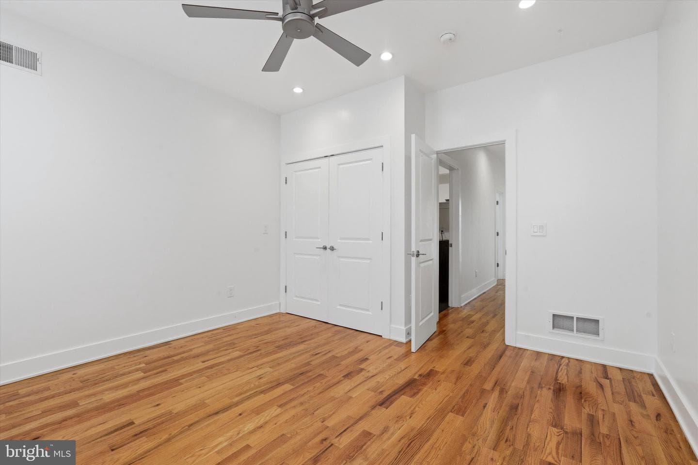 2414 Manton Street photo 15