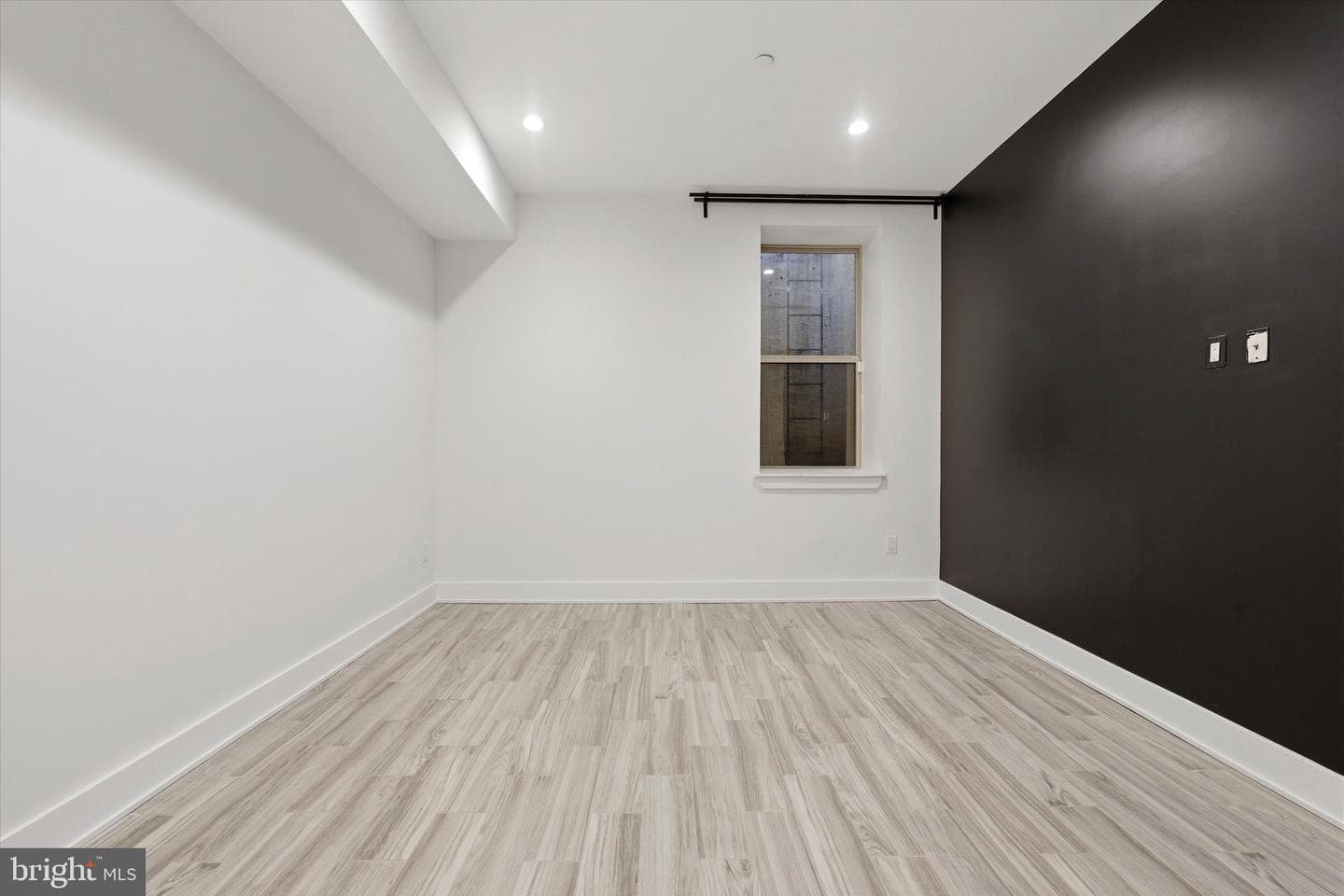 2414 Manton Street photo 23