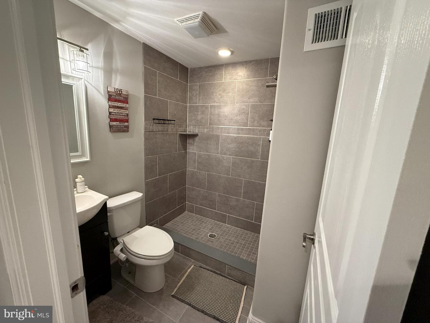 2131 N 10th Street photo 7