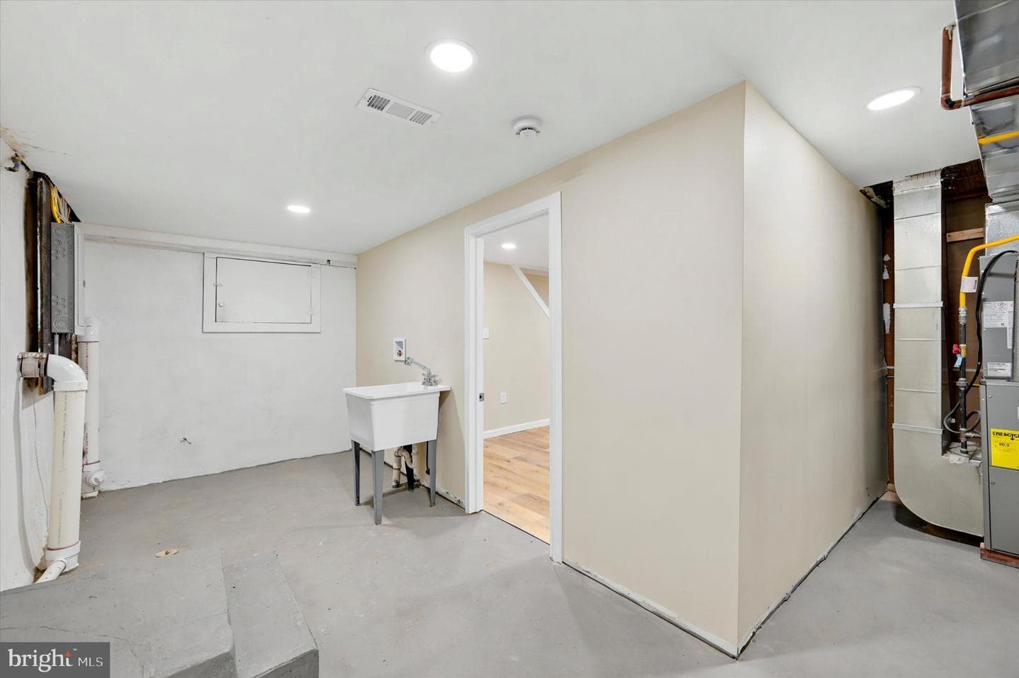 6610 Ardleigh Street photo 26