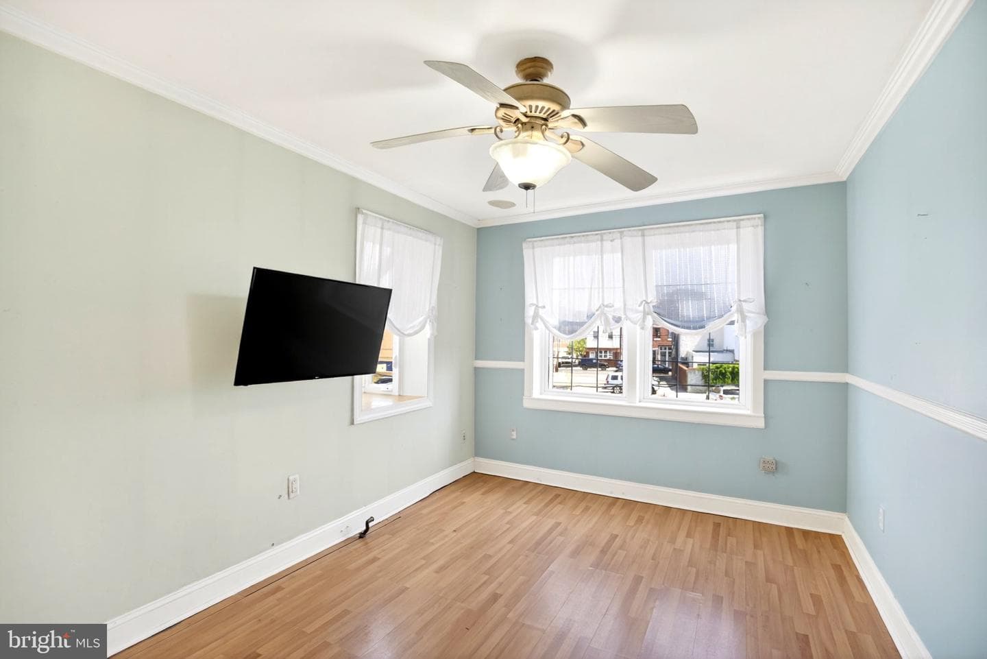 1119 E Moyamensing Avenue photo 14