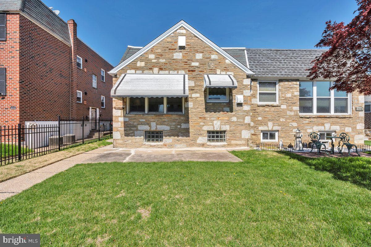 2113 Emerson Street photo 3