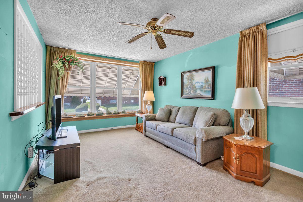 2113 Emerson Street photo 5