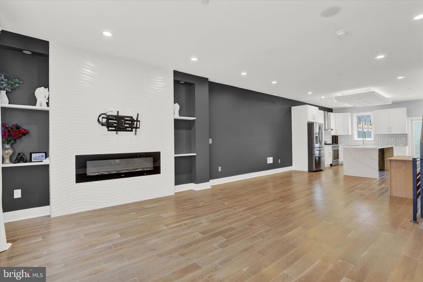 2652 E Norris Street photo 10