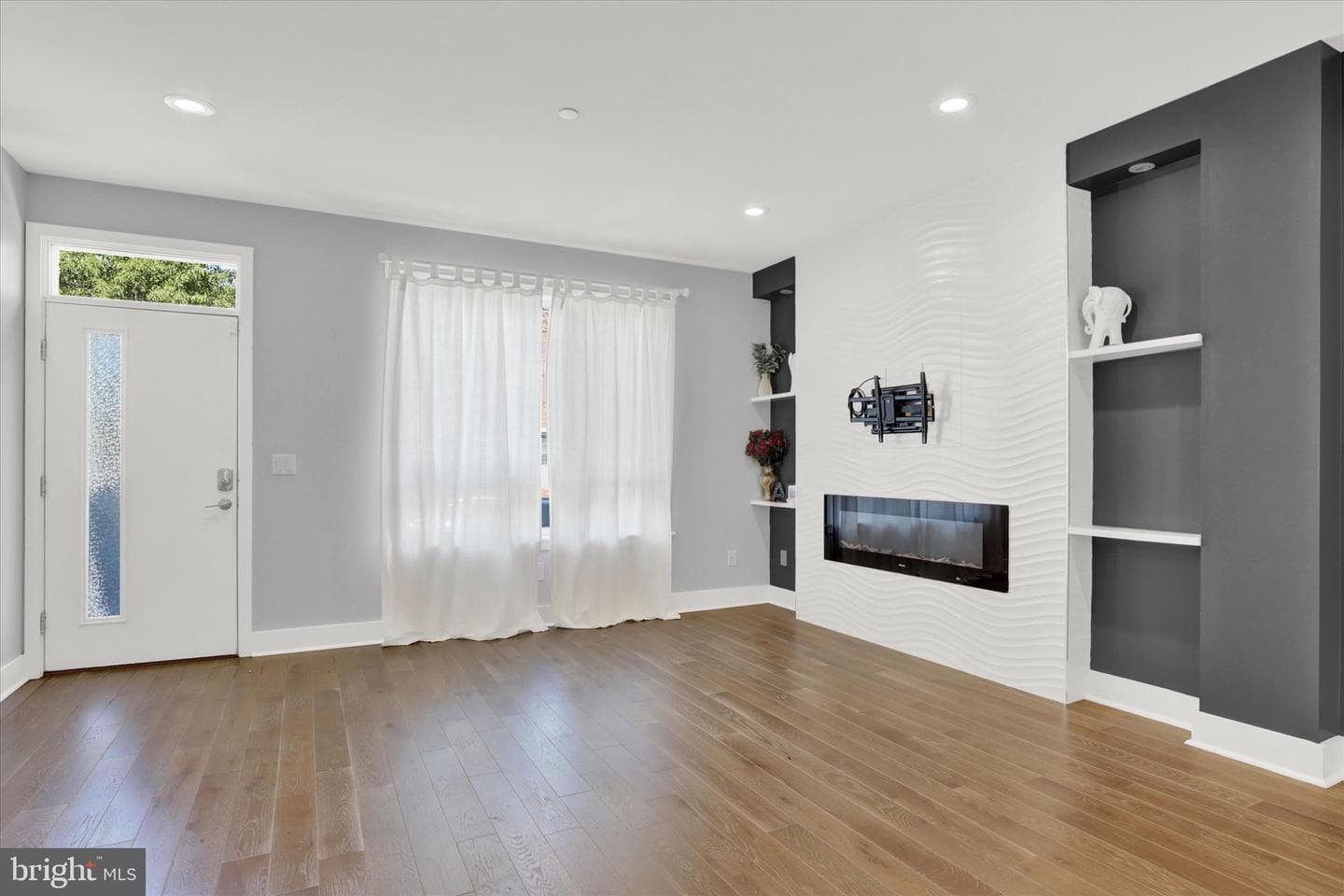 2652 E Norris Street photo 11