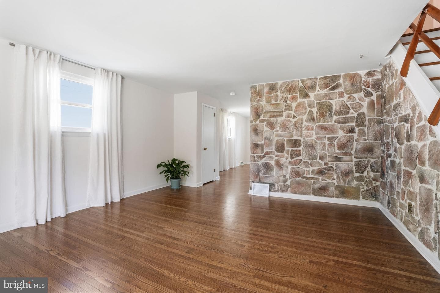 3401 Primrose Road photo 6