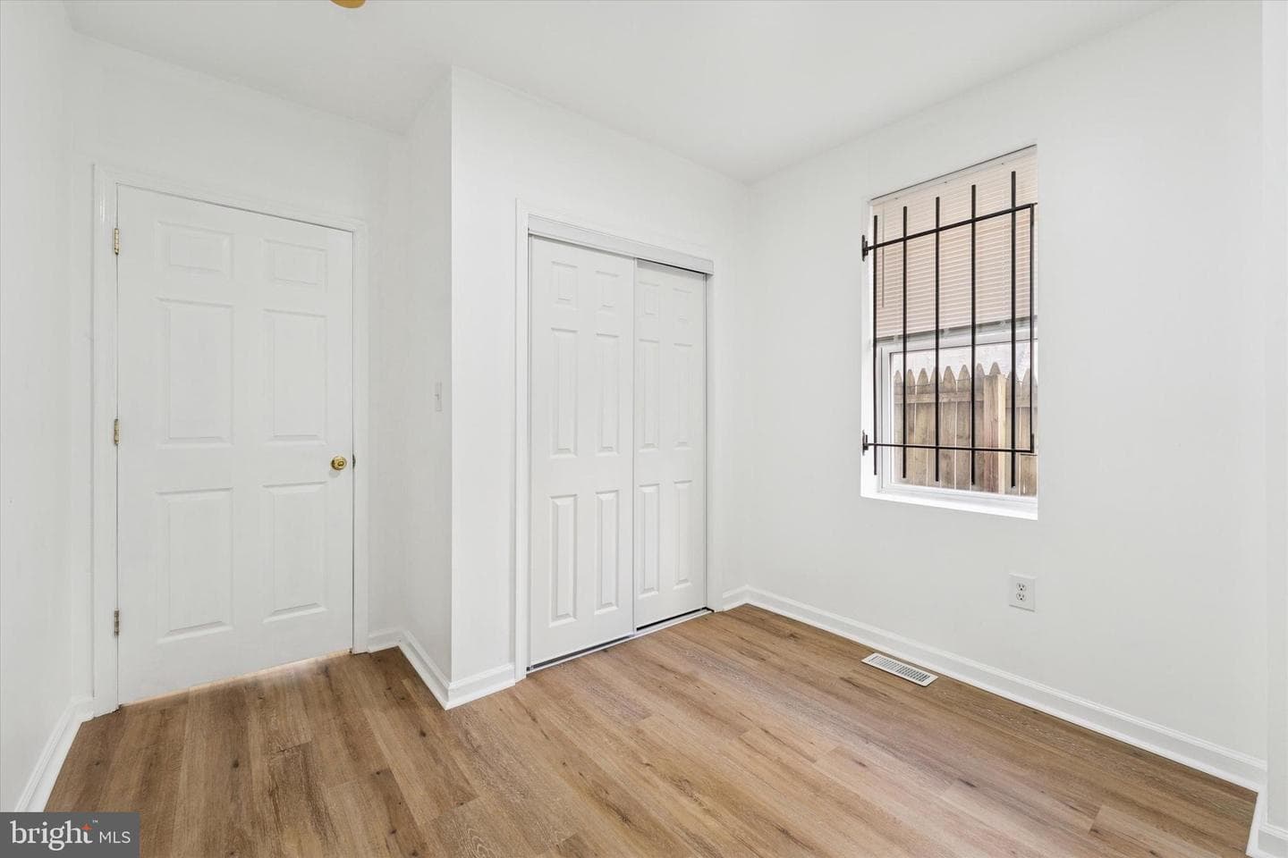 1621 W Montgomery Avenue photo 10