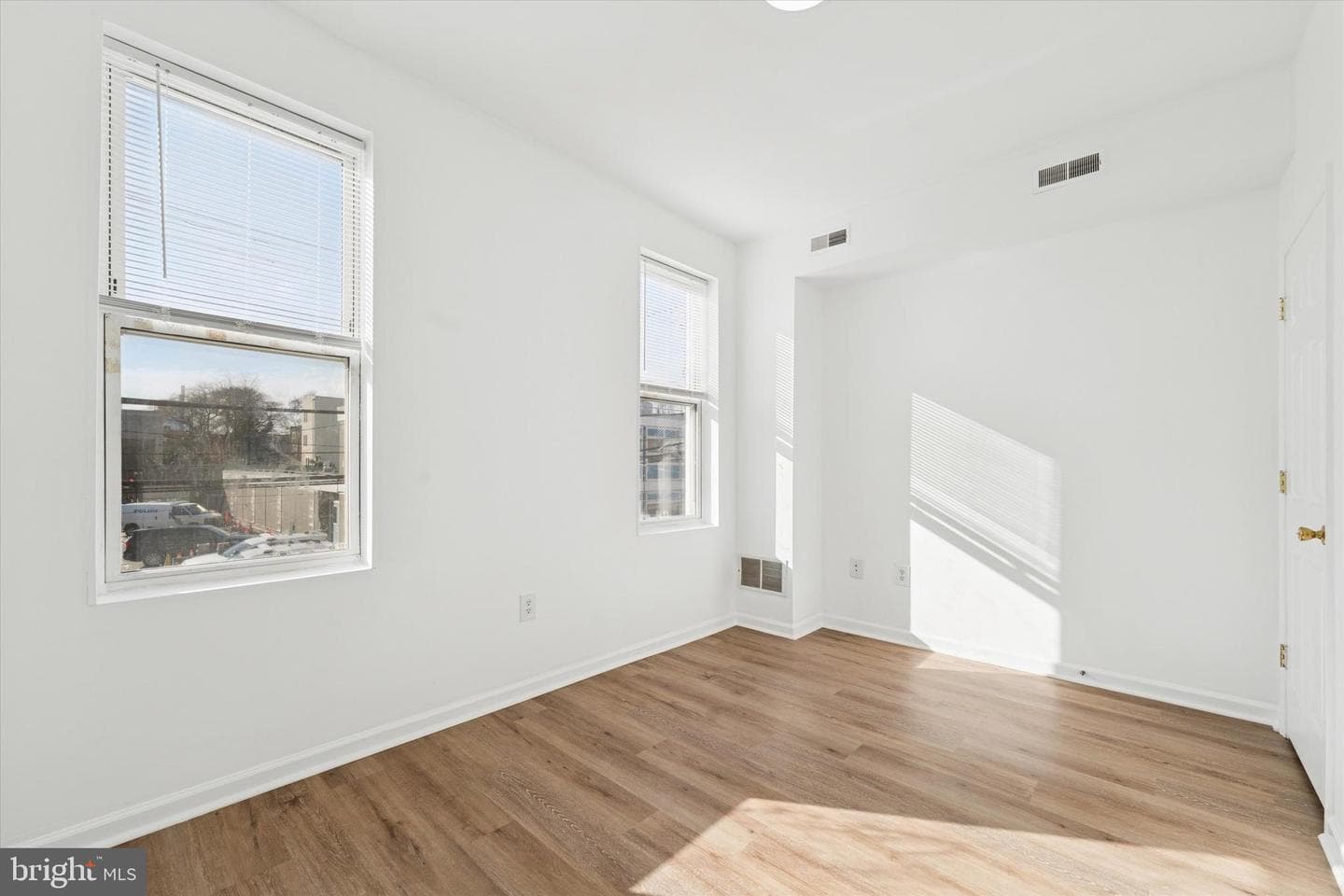 1621 W Montgomery Avenue photo 17