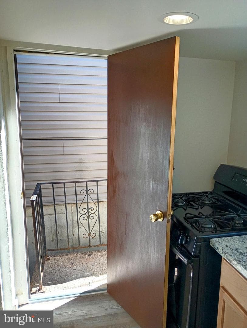 5140 Ranstead Street photo 5
