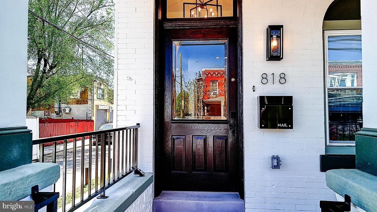 818 S 51st Street photo 3