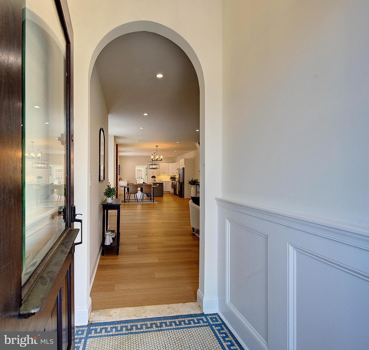 818 S 51st Street photo 4