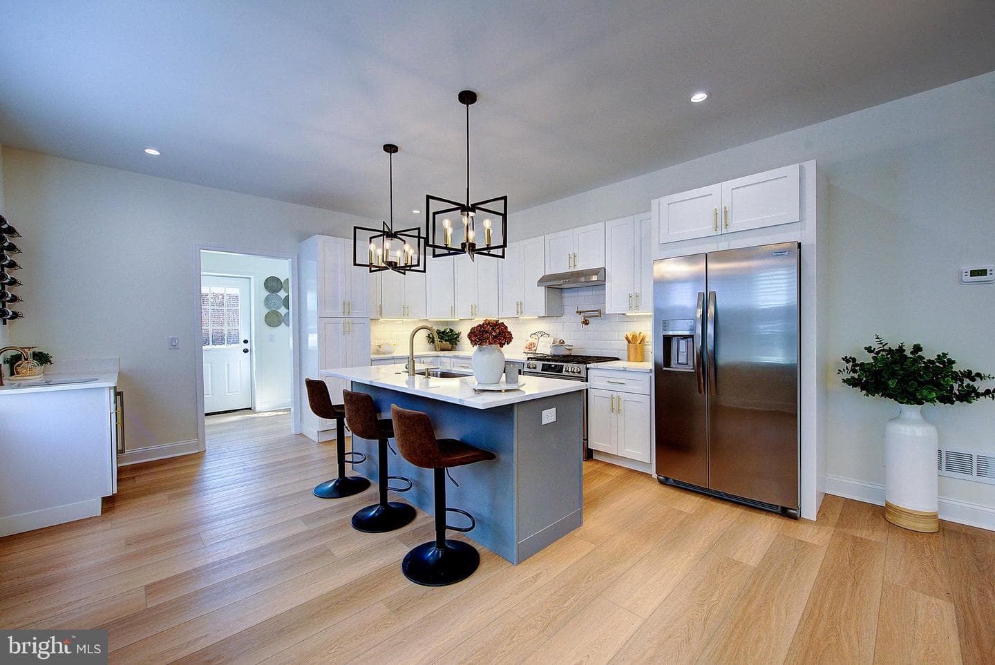 818 S 51st Street photo 9
