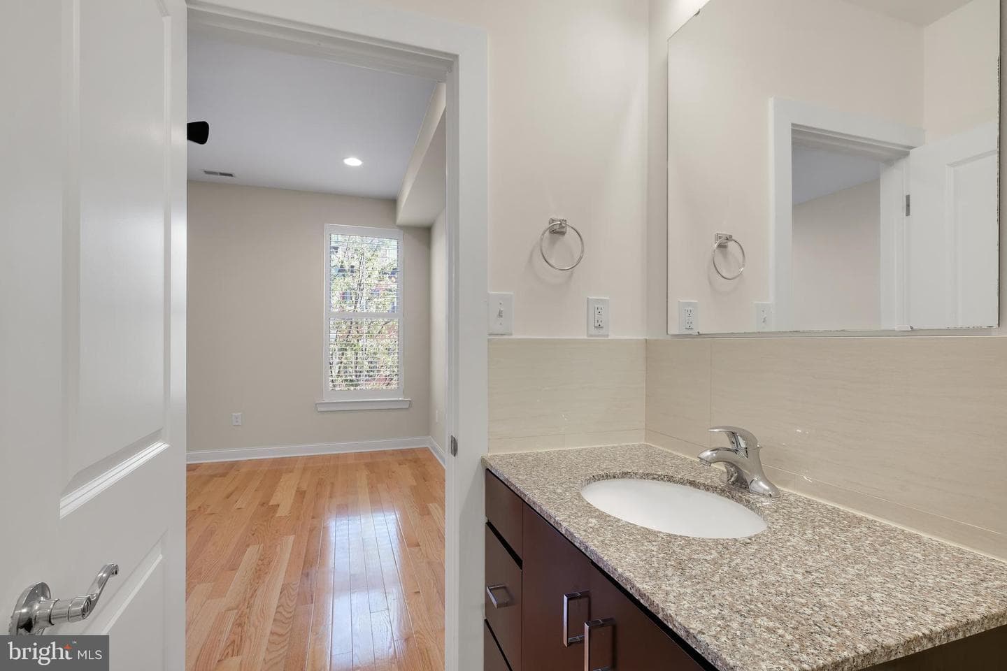 1910 Christian St # D photo 15