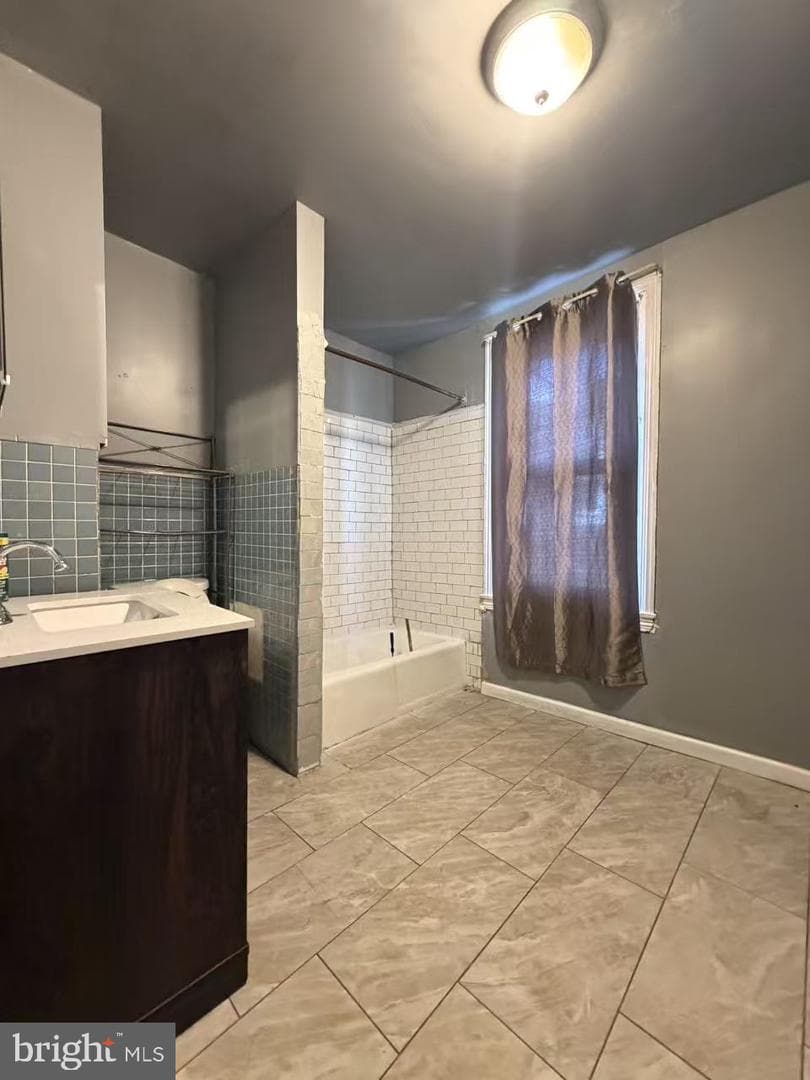 3464 Kensington Avenue photo 8