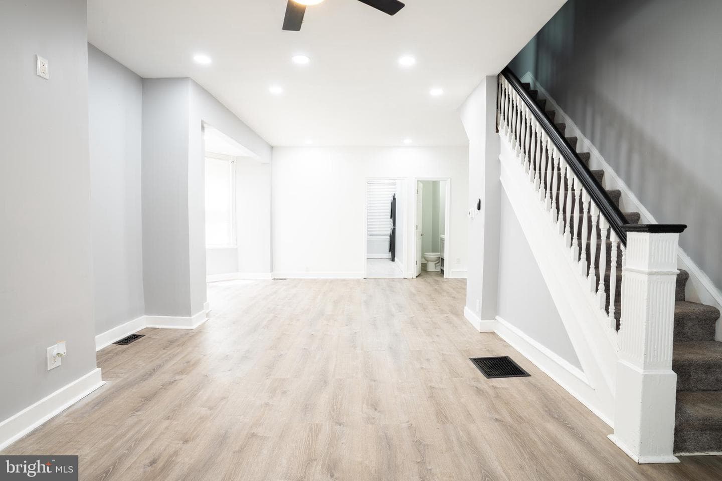 5532 Chew Avenue photo 3