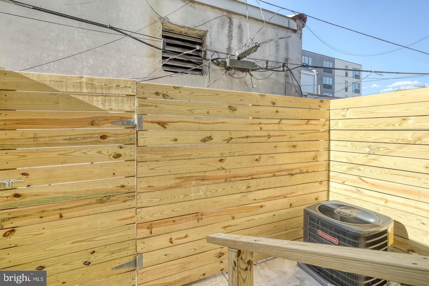 1211 Peters Street photo 8