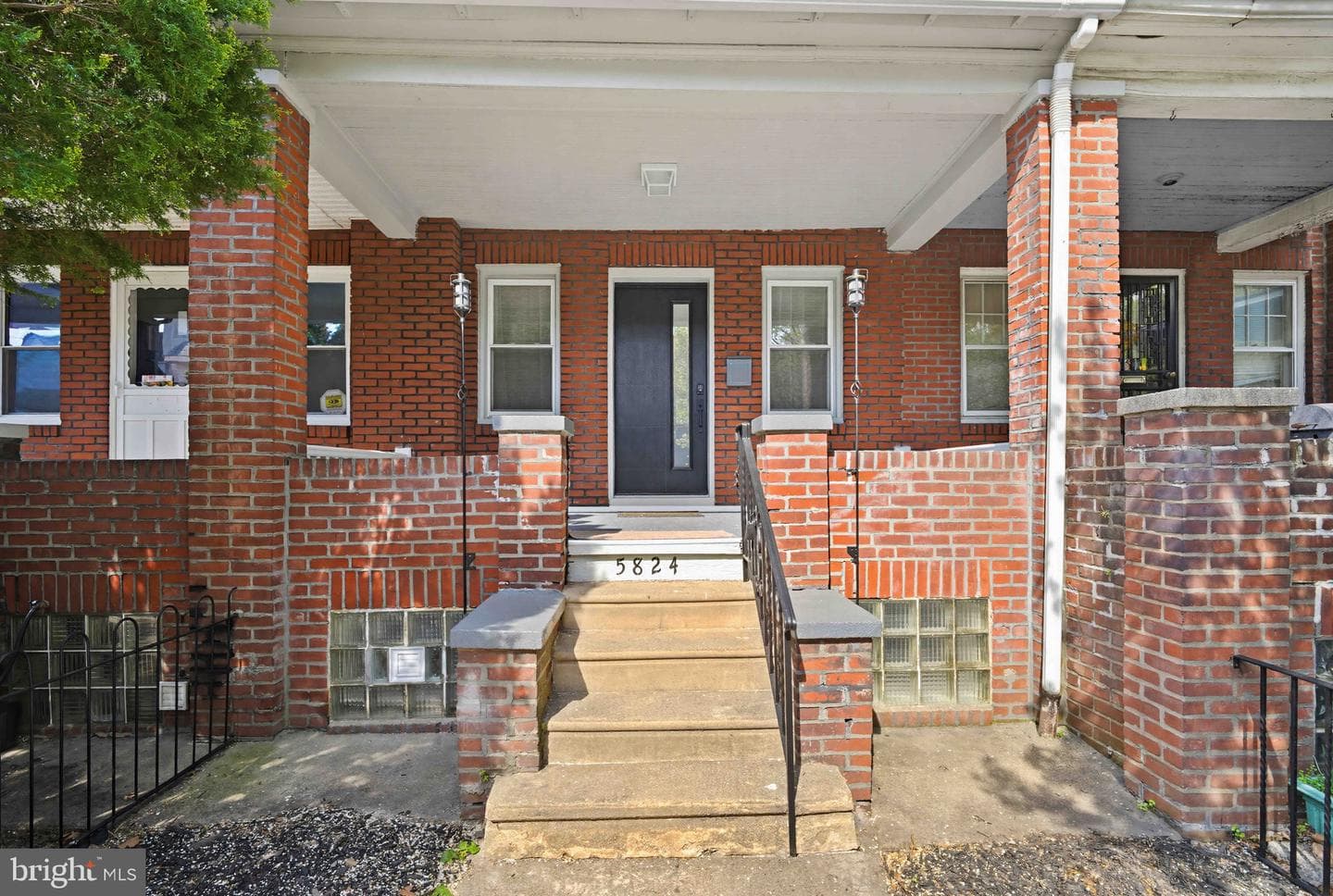 5824 N Marshall Street photo 3