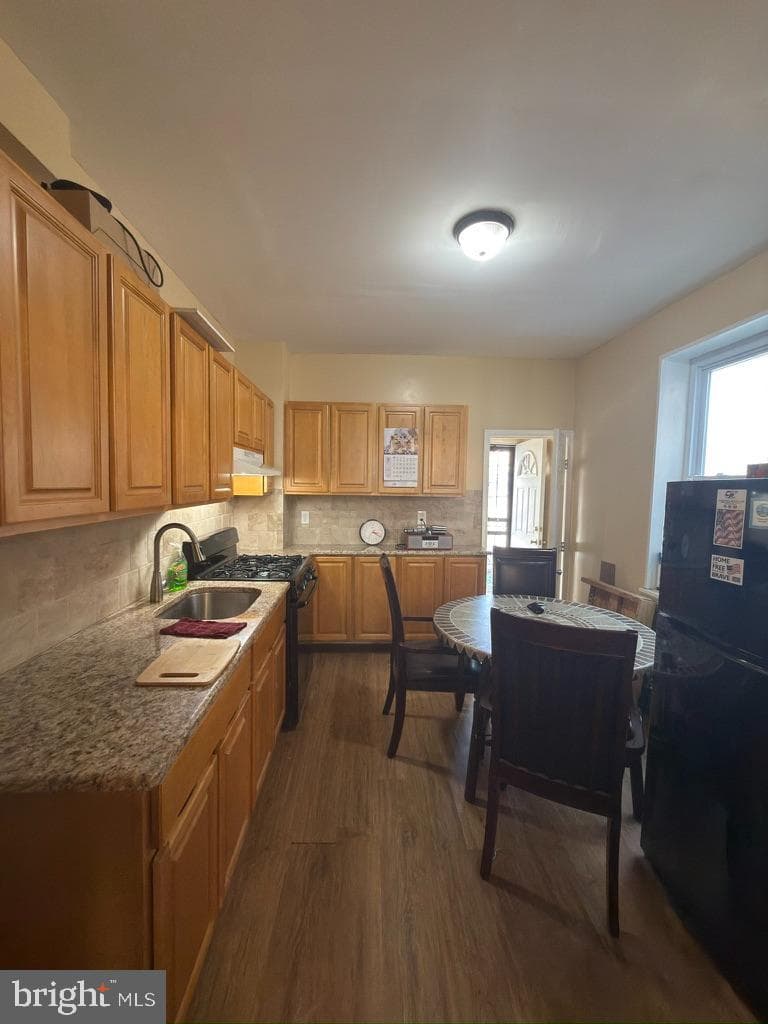 2335 N Camac Street photo 3