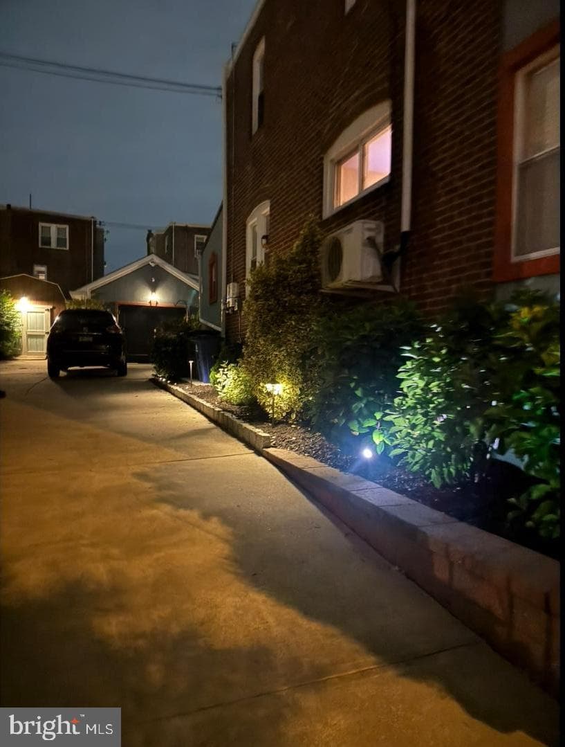8320 Alicia Street photo 3