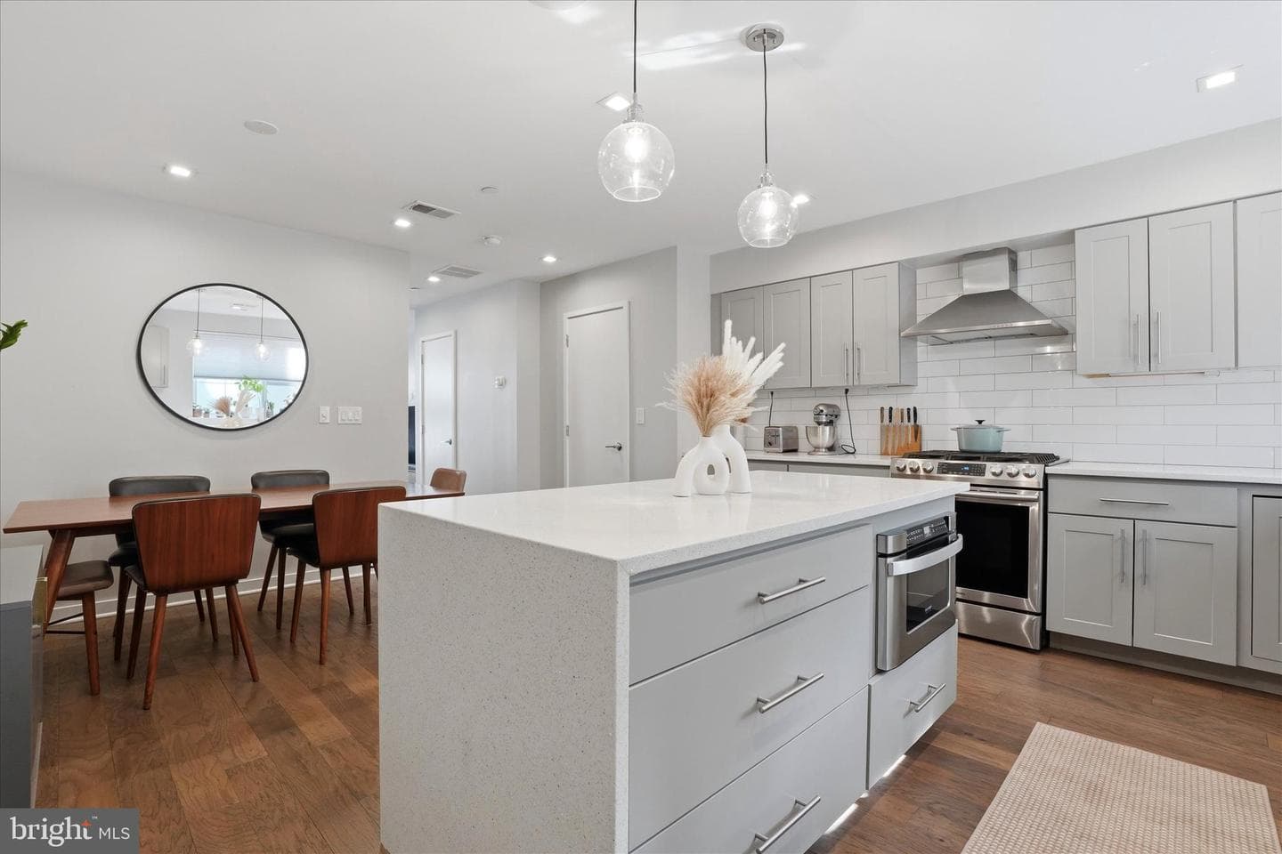 1726 N Hancock Street photo 12