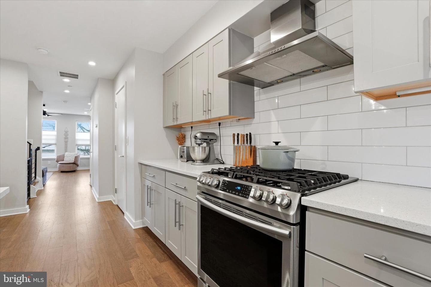 1726 N Hancock Street photo 13
