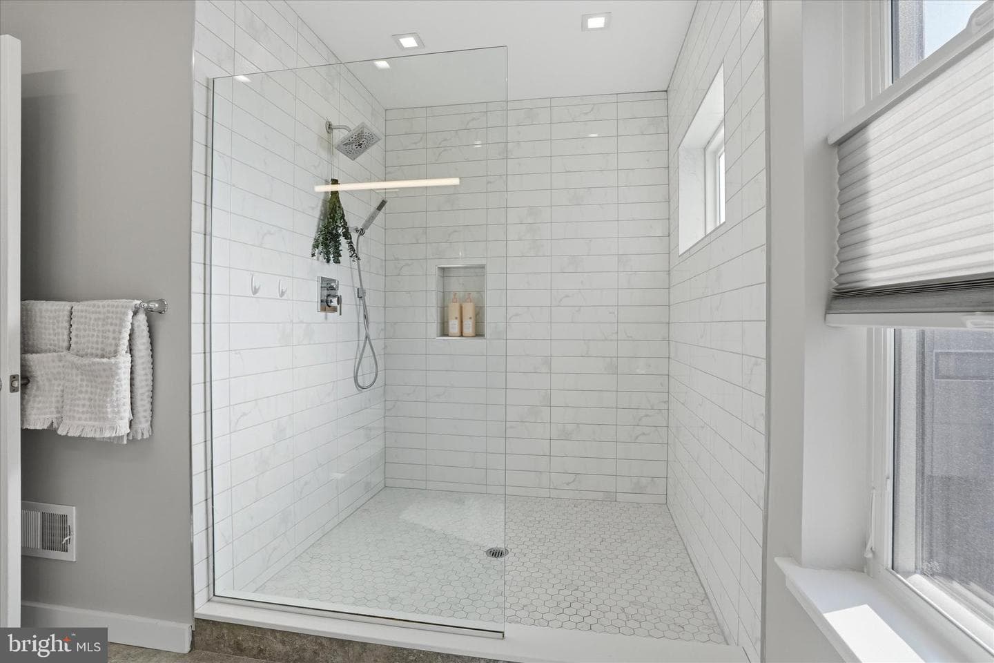 1726 N Hancock Street photo 25