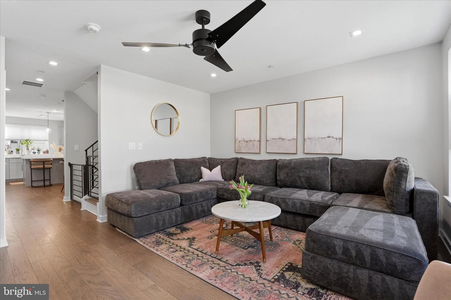 1726 N Hancock Street photo 4