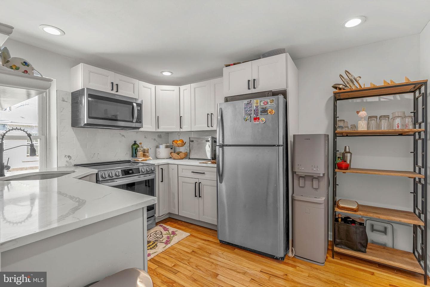 4146 Pechin Street photo 7