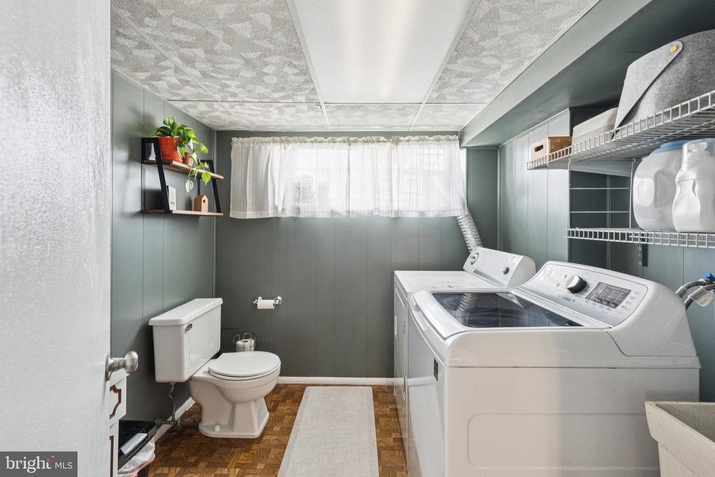 674 Wendover Street photo 38
