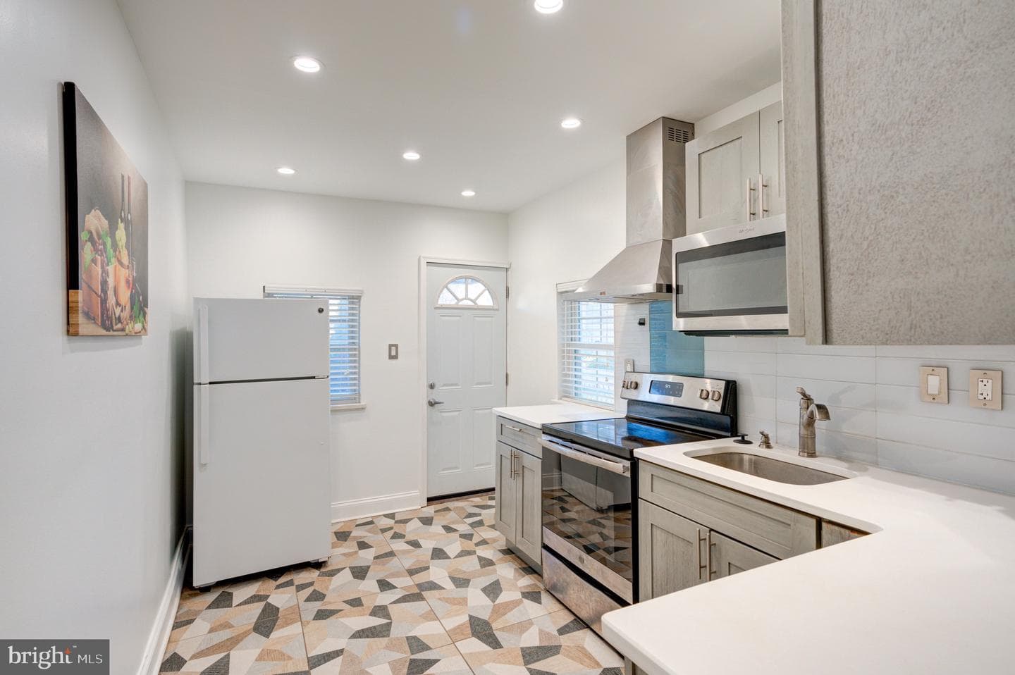 2209 Belgrade Street photo 18