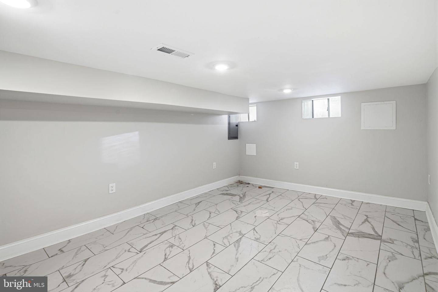 2040 Fernon Street photo 18