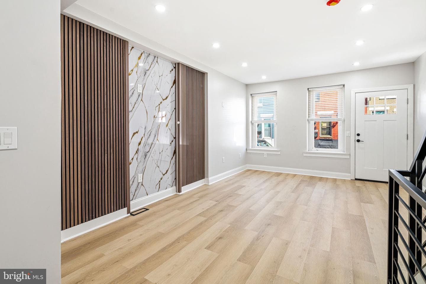2040 Fernon Street photo 3