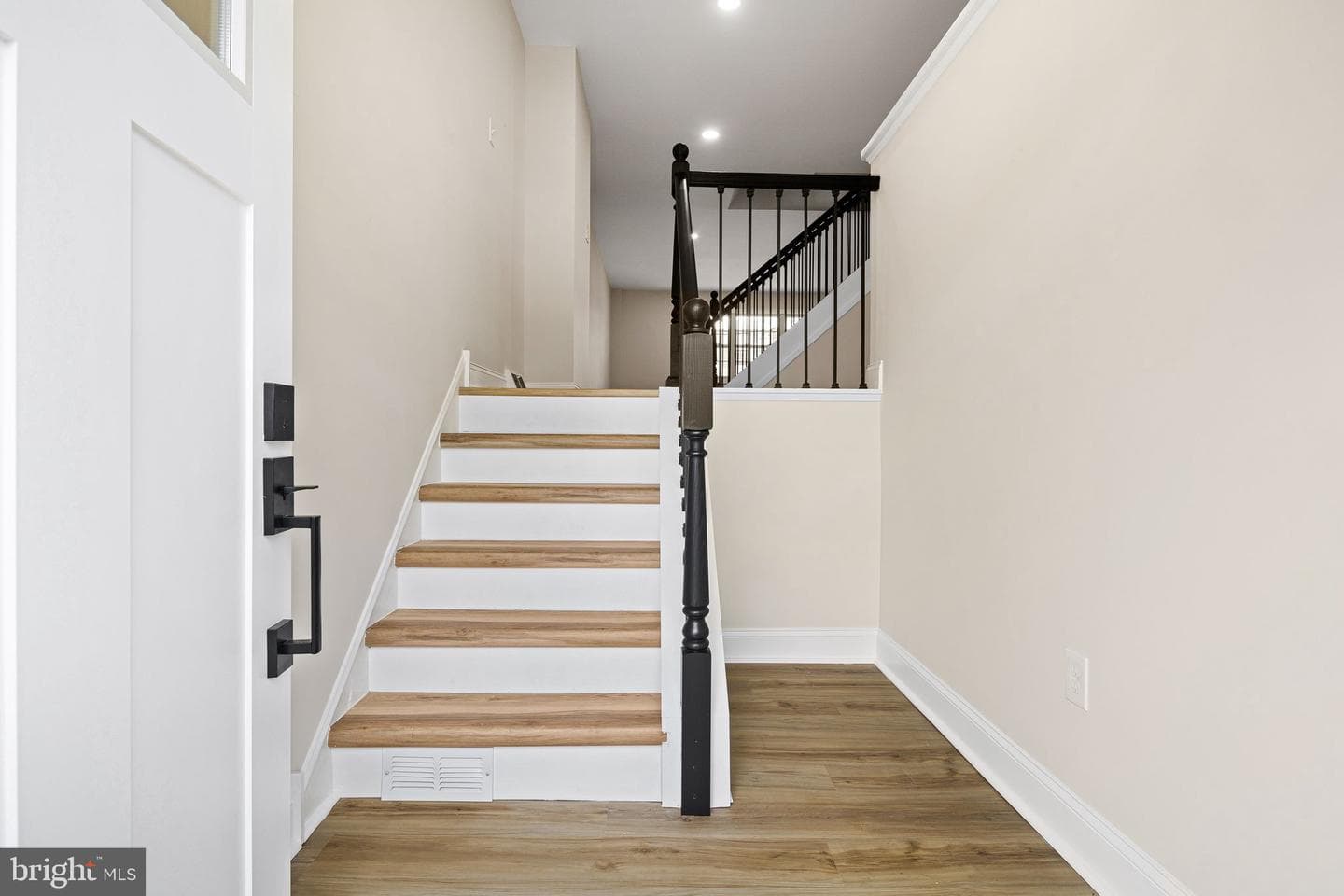 3609 Essex Lane photo 2