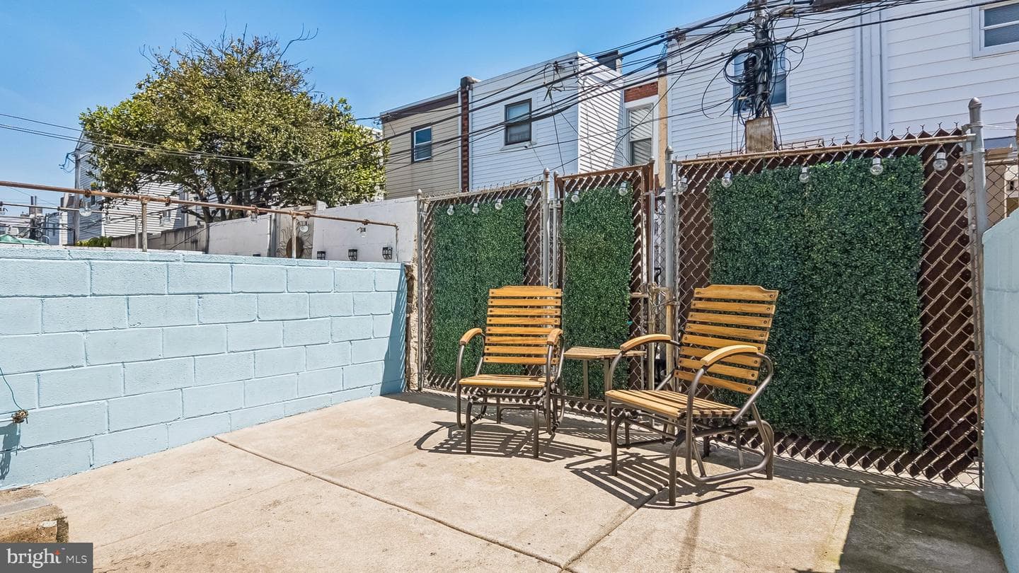 2433 S Mole Street photo 13