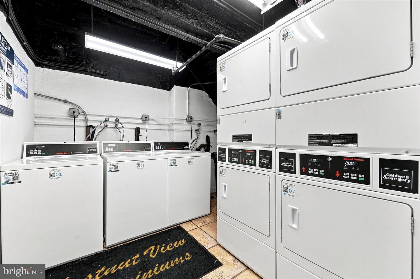 1939 Chestnut Street #8b photo 15