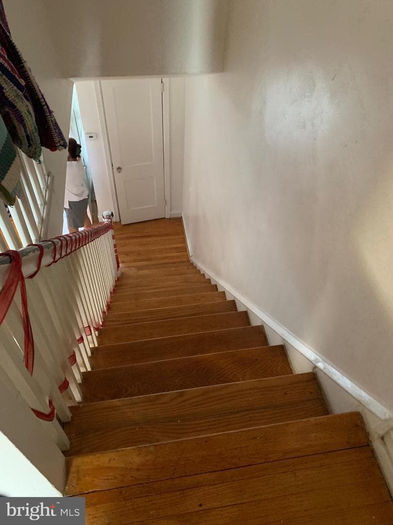 1836 Faunce Street photo 4