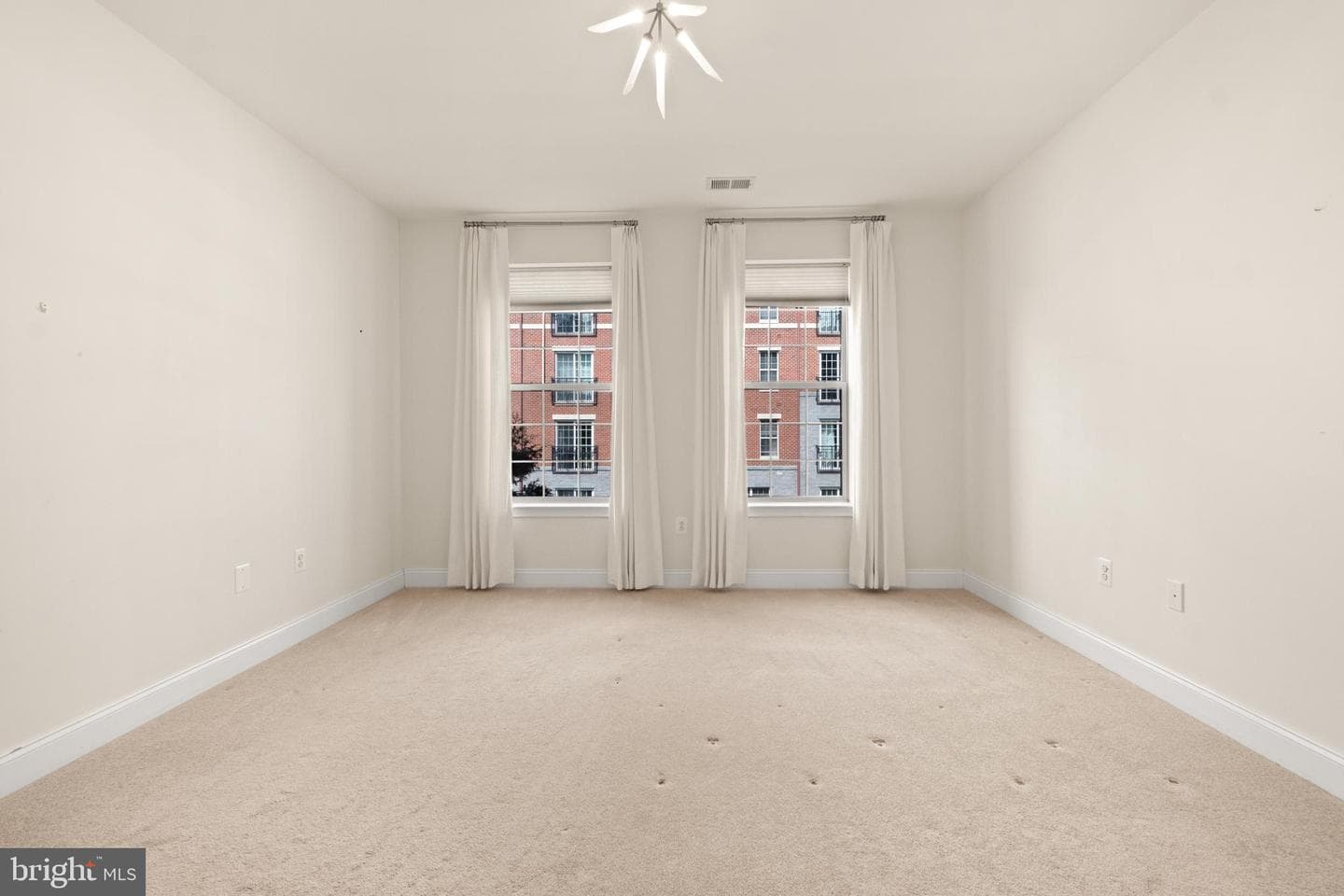 600 Commodore Court #2628 photo 14