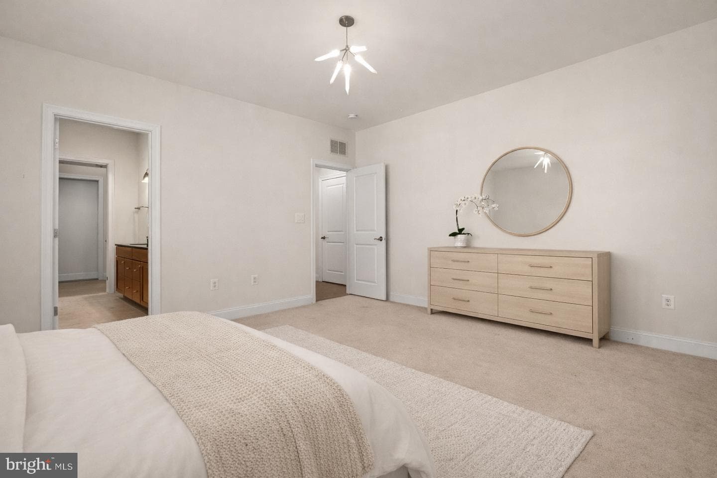 600 Commodore Court #2628 photo 17