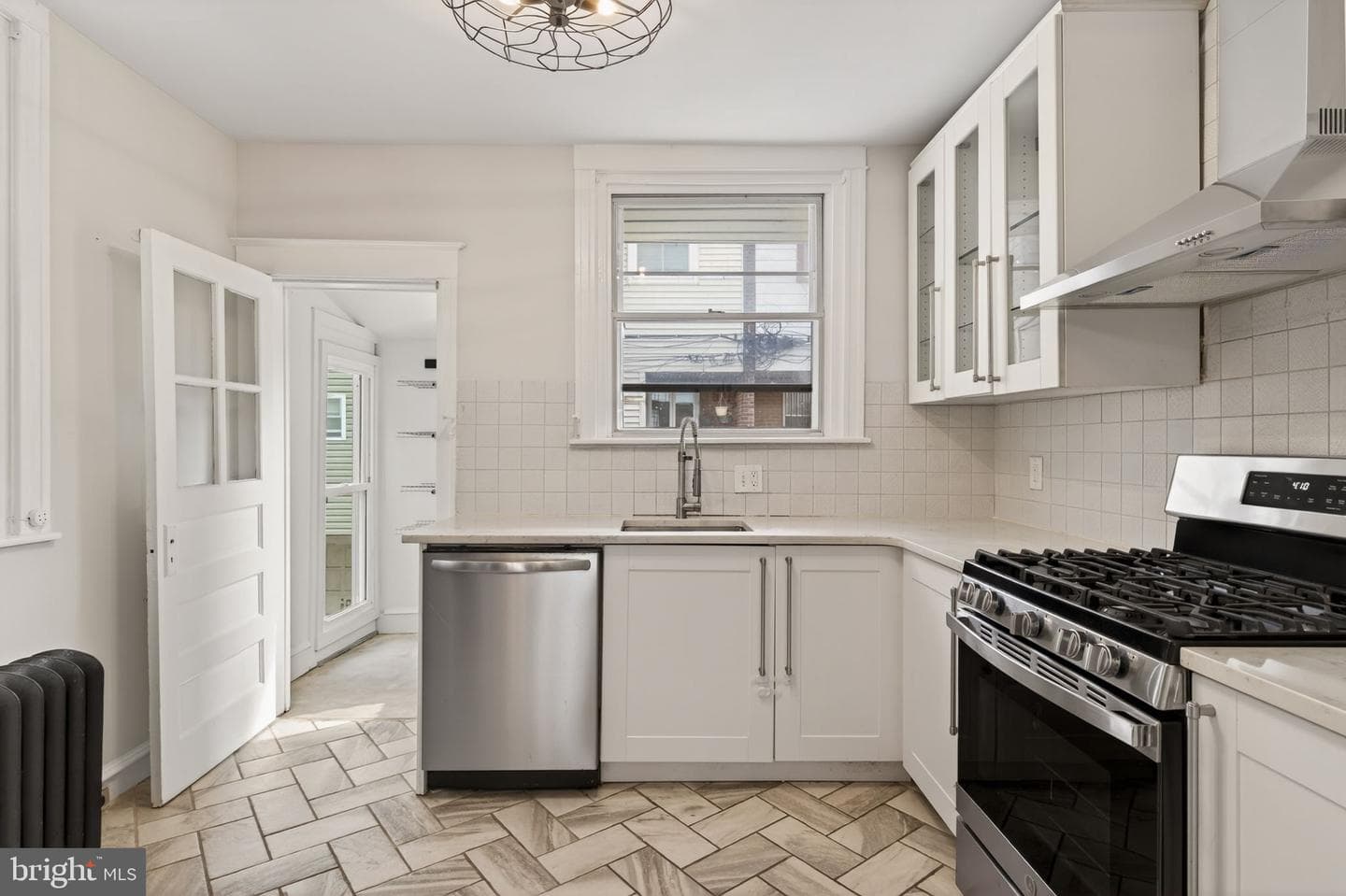5328 Locust Street photo 17