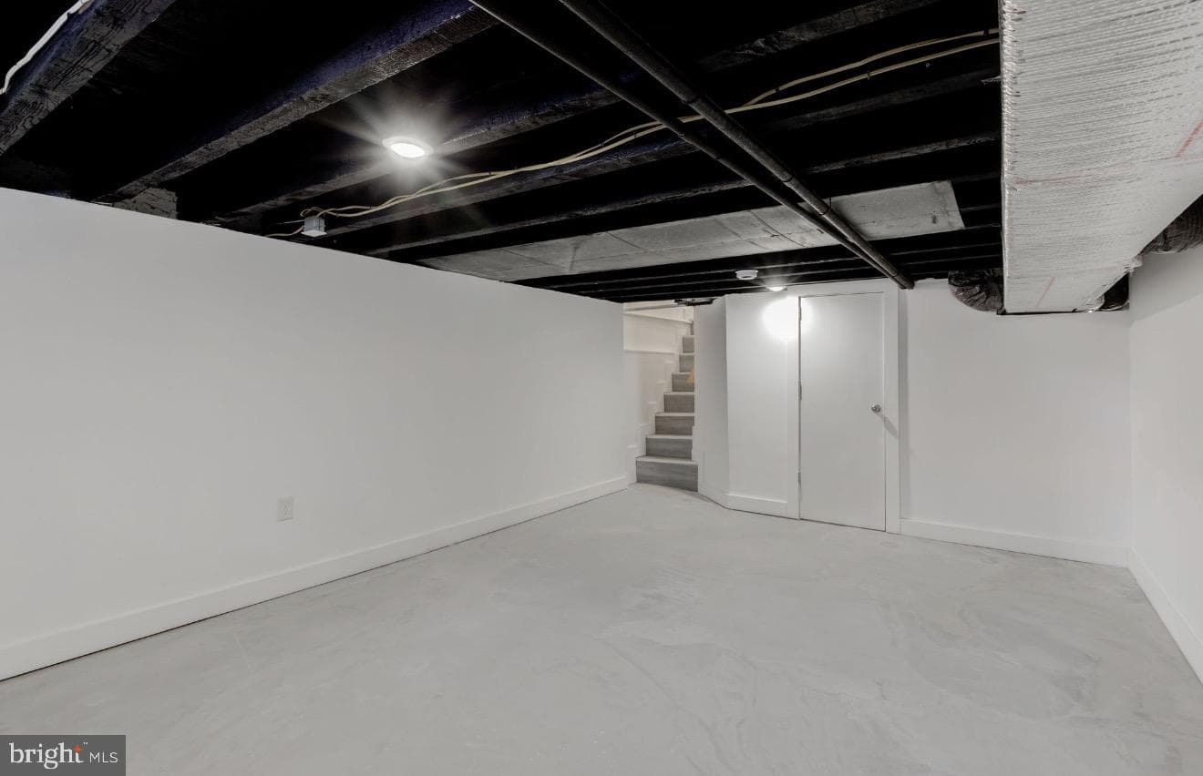 2180 E Cumberland Street photo 44