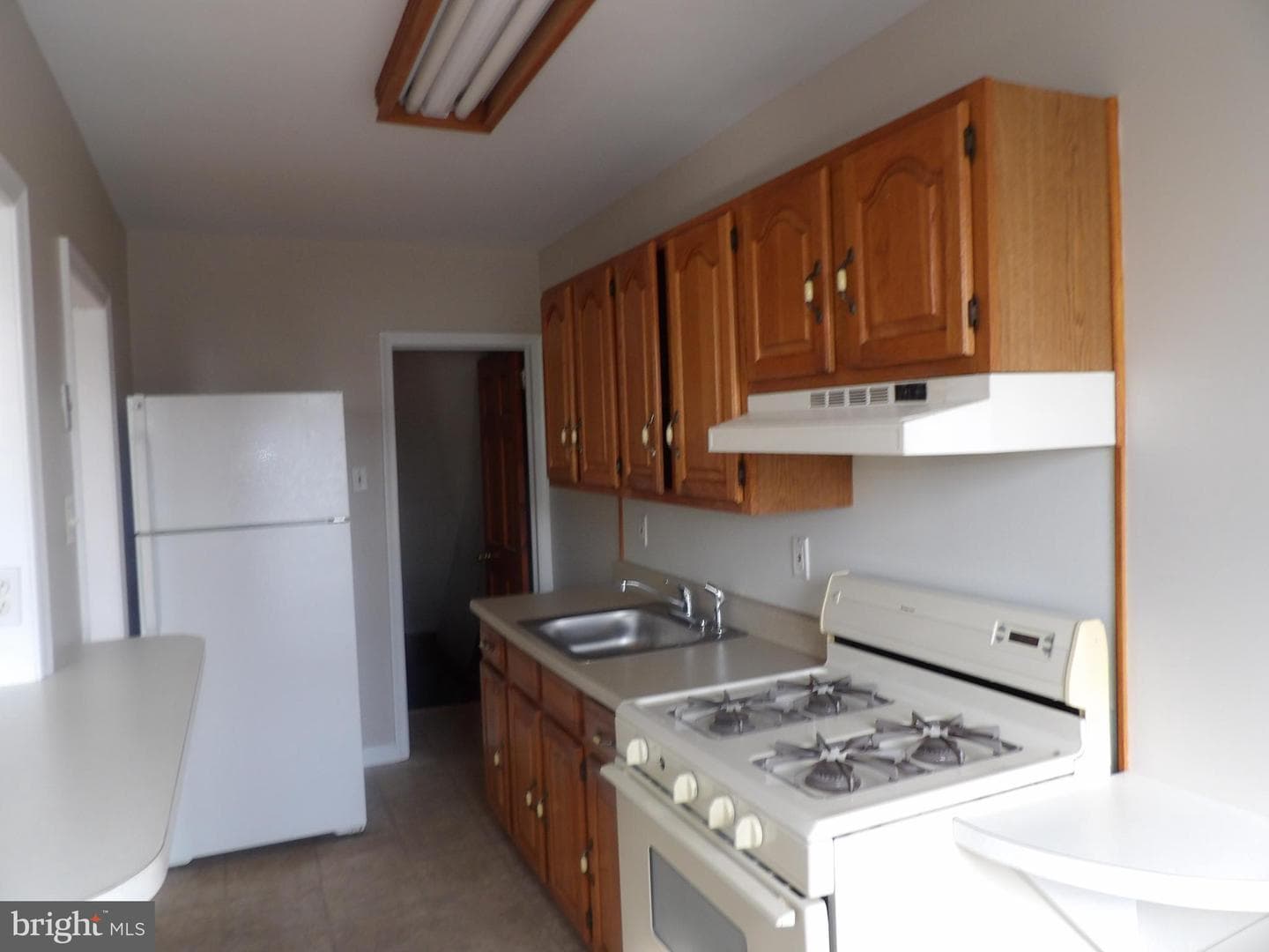 2802 Magee Avenue photo 6