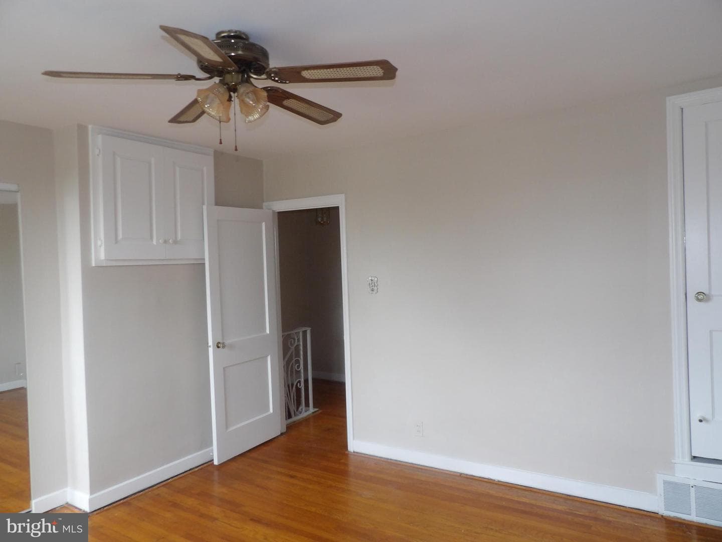 2802 Magee Avenue photo 8