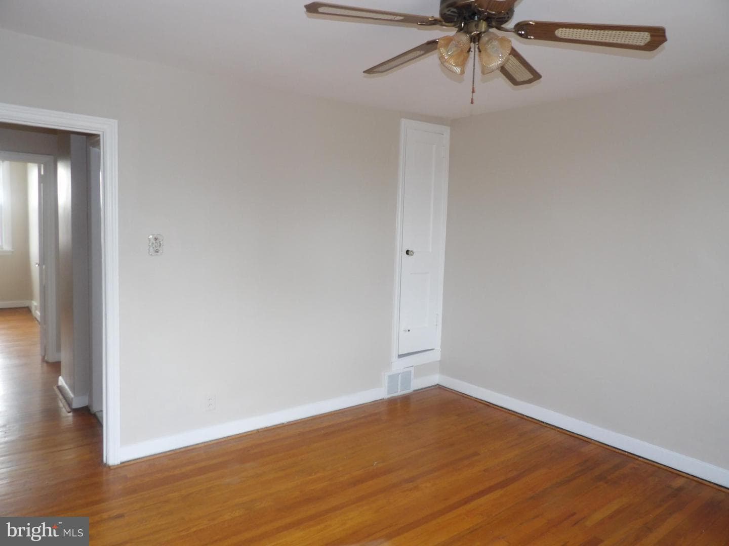 2802 Magee Avenue photo 9