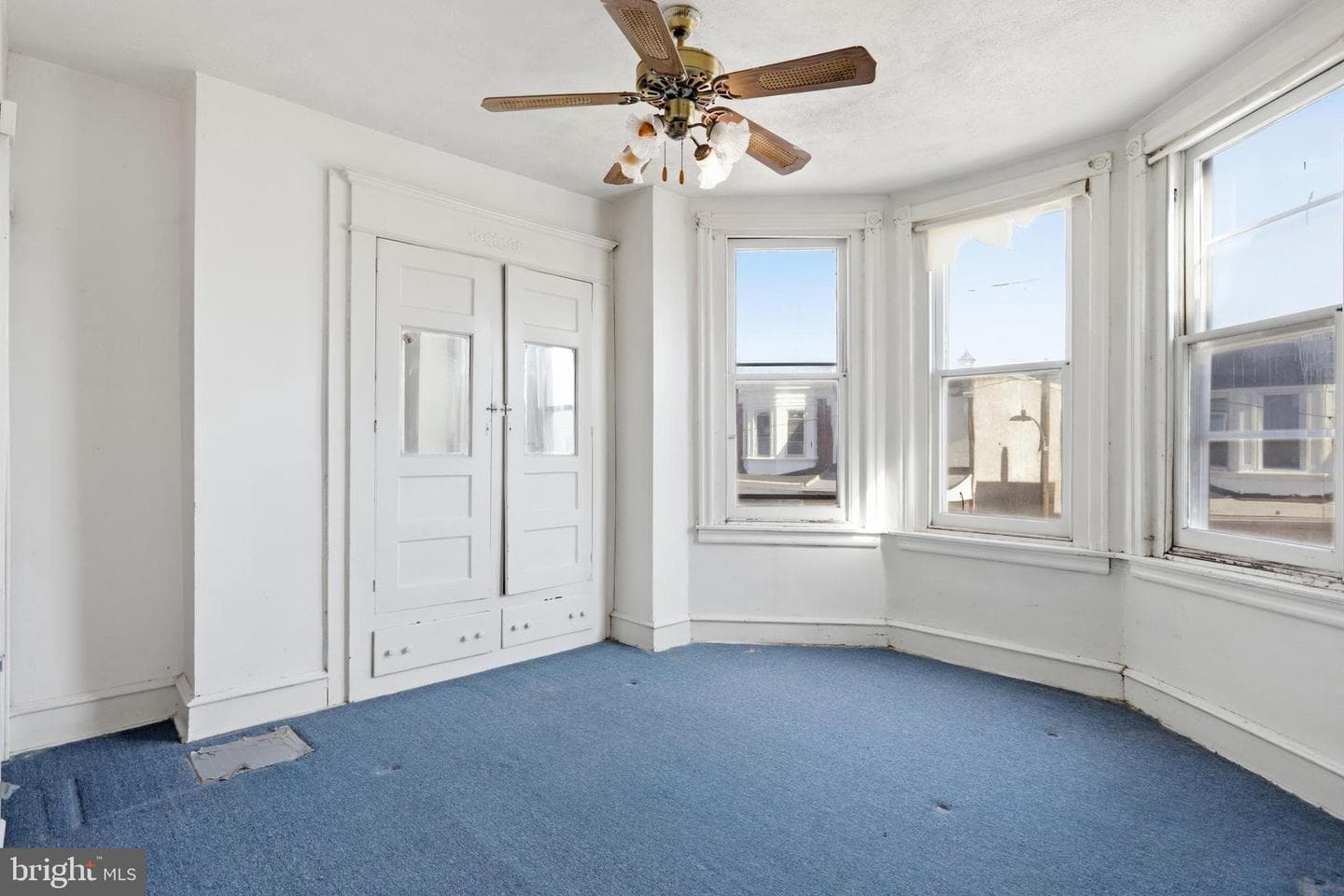1222 S Peach Street photo 9
