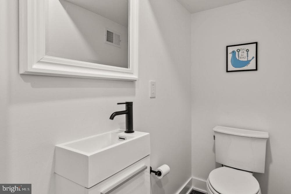 2023 Saint Albans Street photo 36