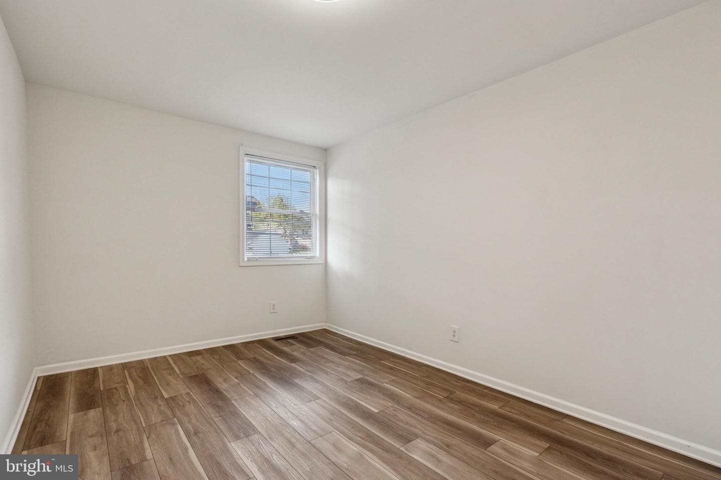 15014 Theresa Drive photo 22