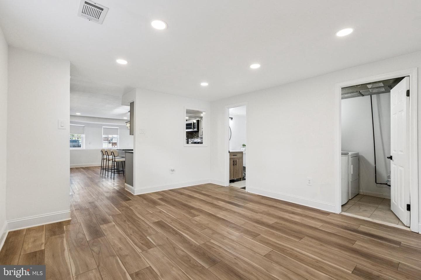 15014 Theresa Drive photo 7